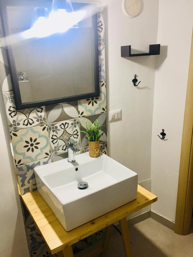 法努撒Casa Con Piscina E Vista Mare Dal Giardino公寓 外观 照片